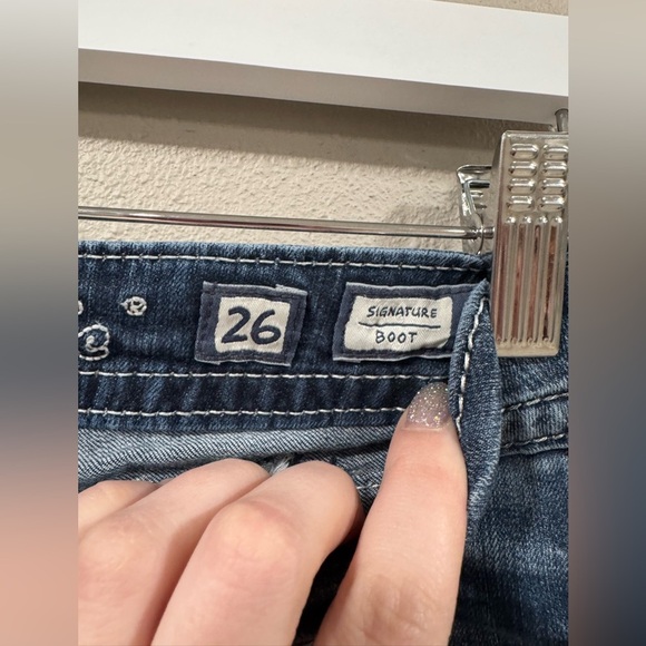 Miss Me Signature Boot Jean - Picture 5 of 6